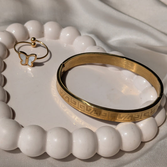 18k Plated Butterfly Adjustable Ring And Sunbloom Gold Cuff Bracelet - minimae - Set