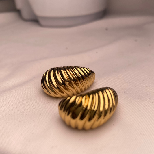 Aurora Shell Earrings