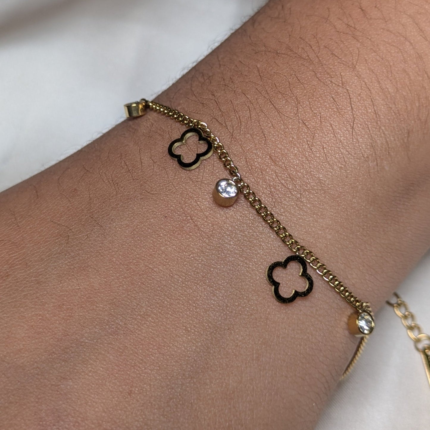 Cloud Kiss Bracelet - minimae -