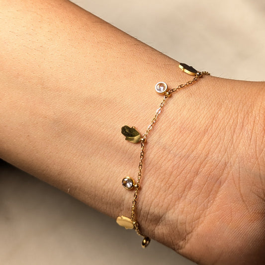 Hamsa Whisper Bracelet - minimae -