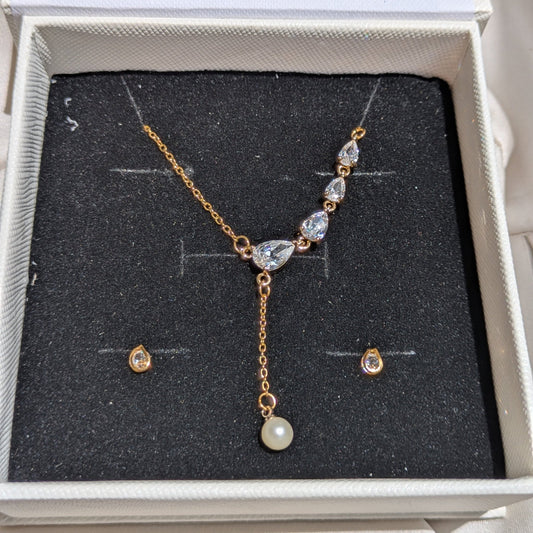 Pearl Drop Necklace & Golden Teardrop Earrings 18K Gold Plated - minimae - Set