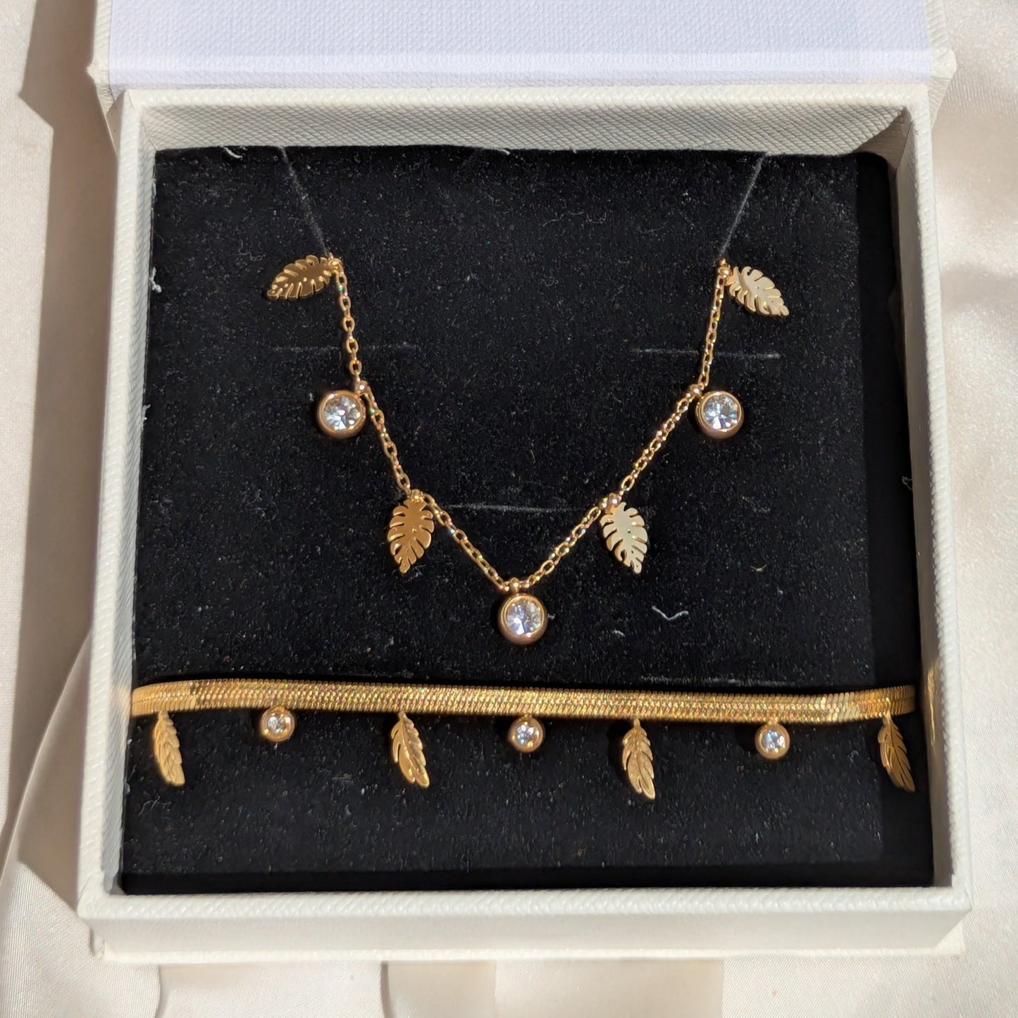 Willow Leaf Necklace & Golden Fern Whisper Bracelet – 18K Gold Plated Set - minimae - Set