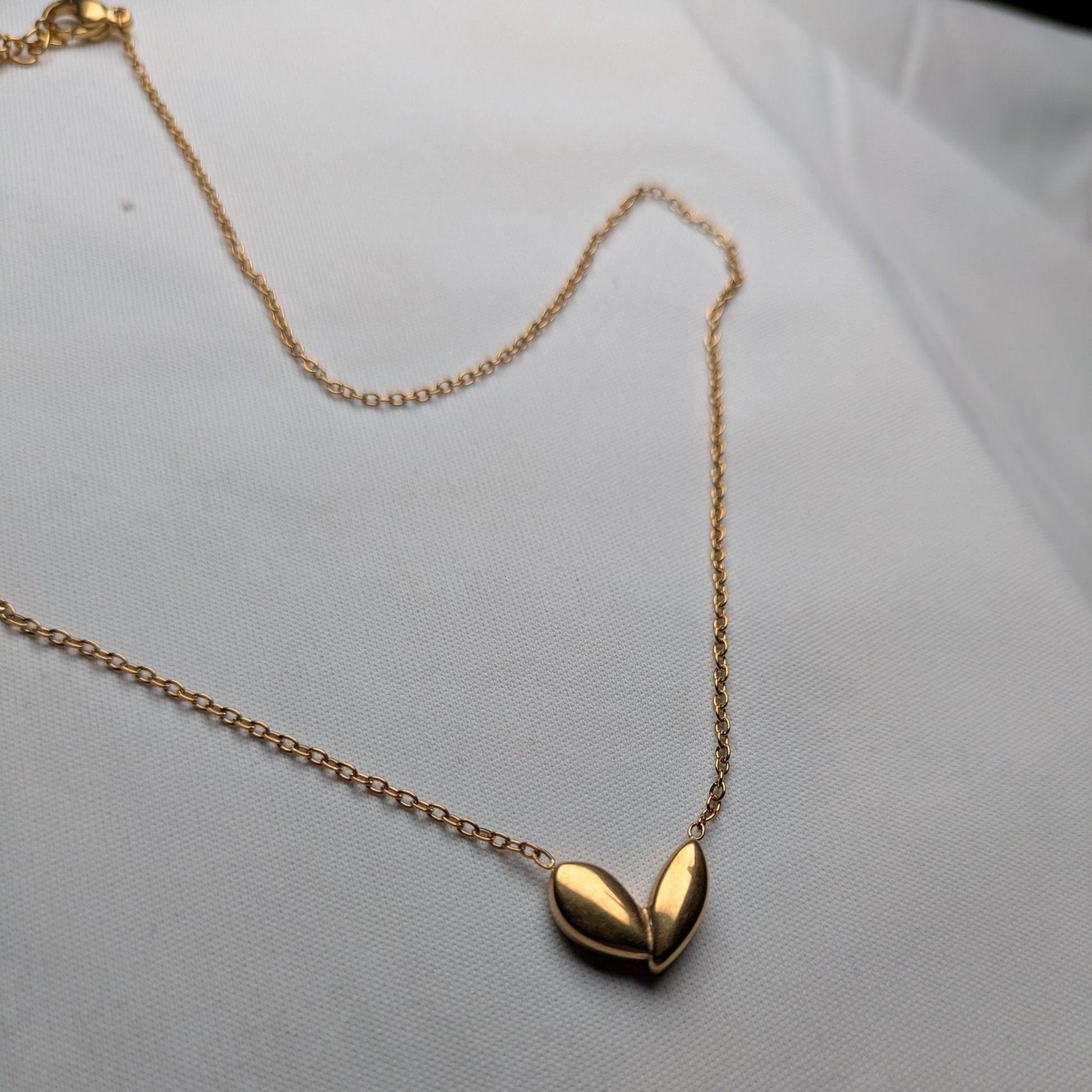 Asymmetrical heart Necklace - minimae - 