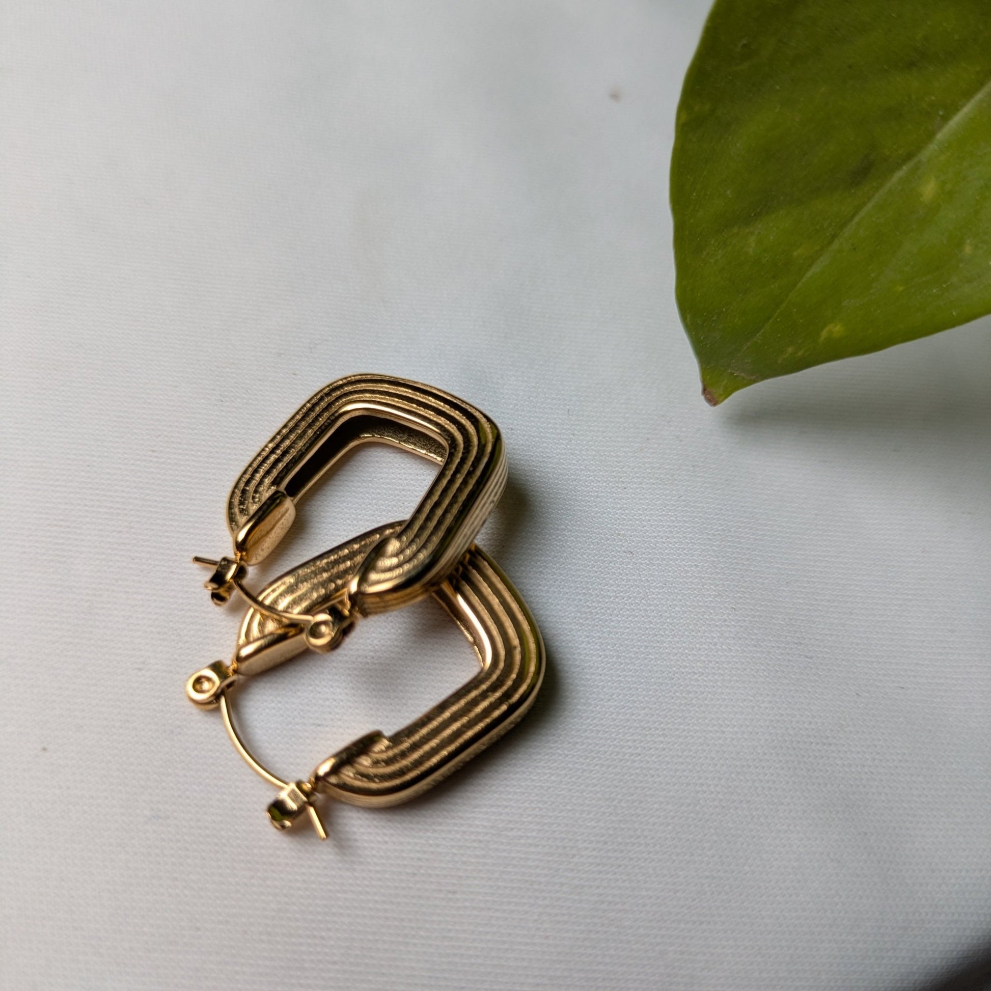 Bold Gold Chunky Hoops - minimae - 