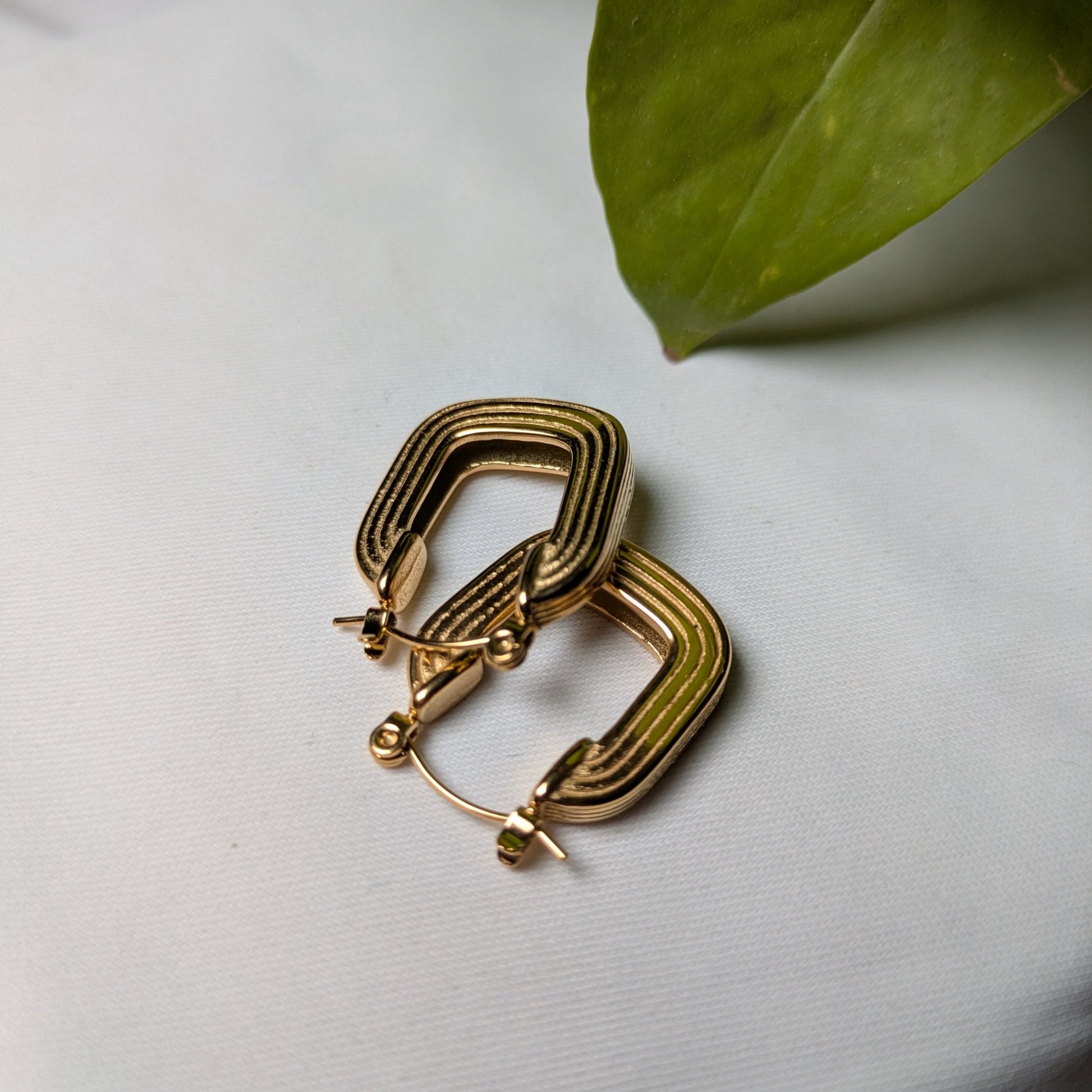 Bold Gold Chunky Hoops - minimae - 