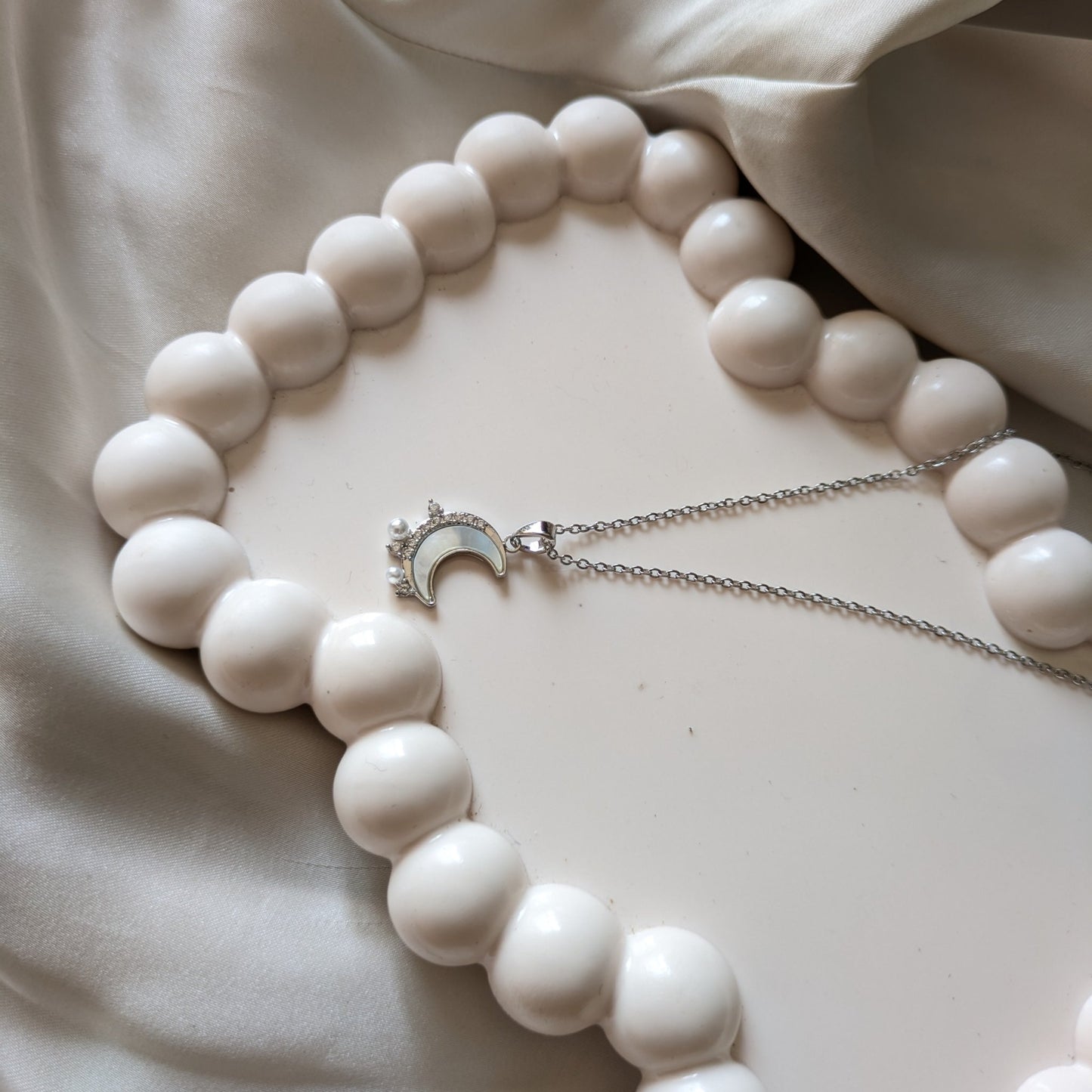 Crescent Silver Moon Necklace - minimae - necklace