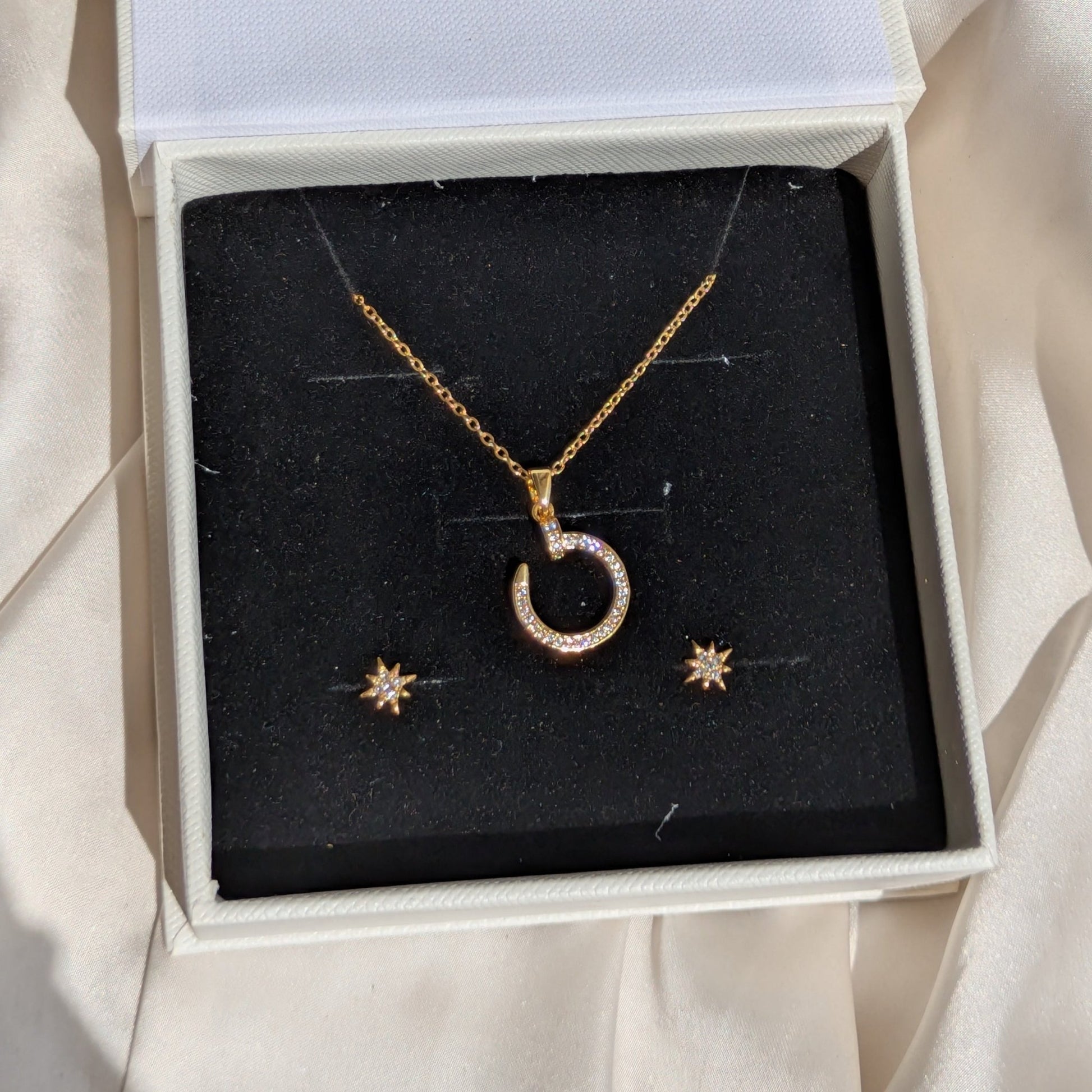 Eclipse Necklace & Golden North Star Studs 18K Gold Plated - minimae - Set