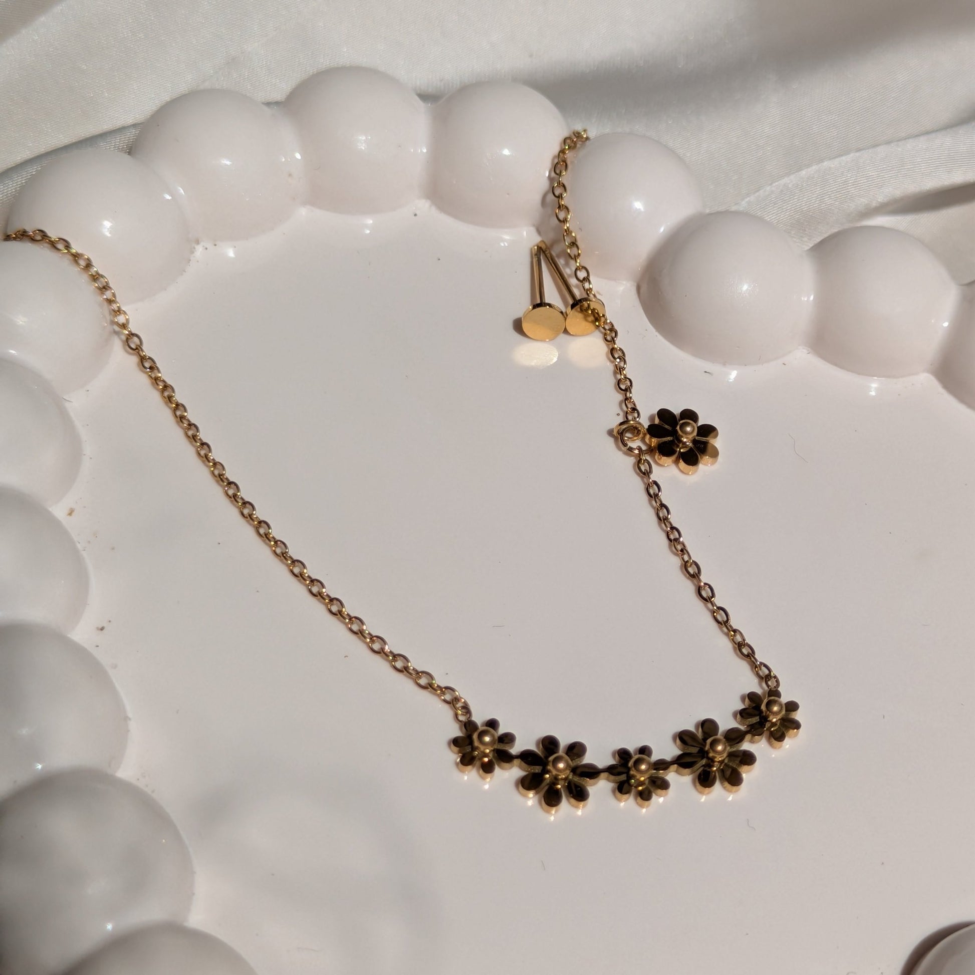 Golden Daisy Necklace & Golden Dot Stud Earring 18K Gold Plated - minimae - Set