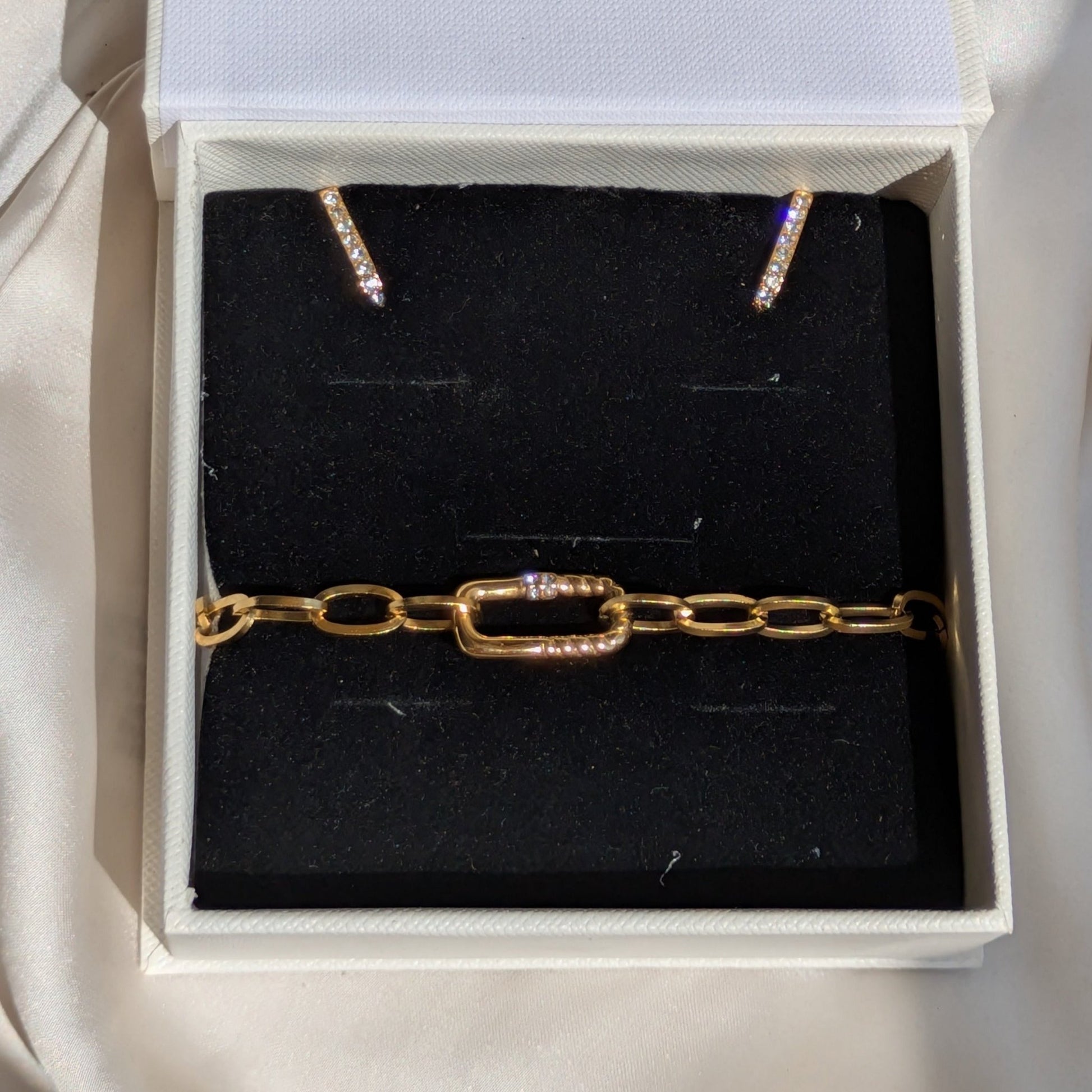 Golden Stripe Earrings & Bold Link Bracelet – 18K Gold Plated Set - minimae - Set