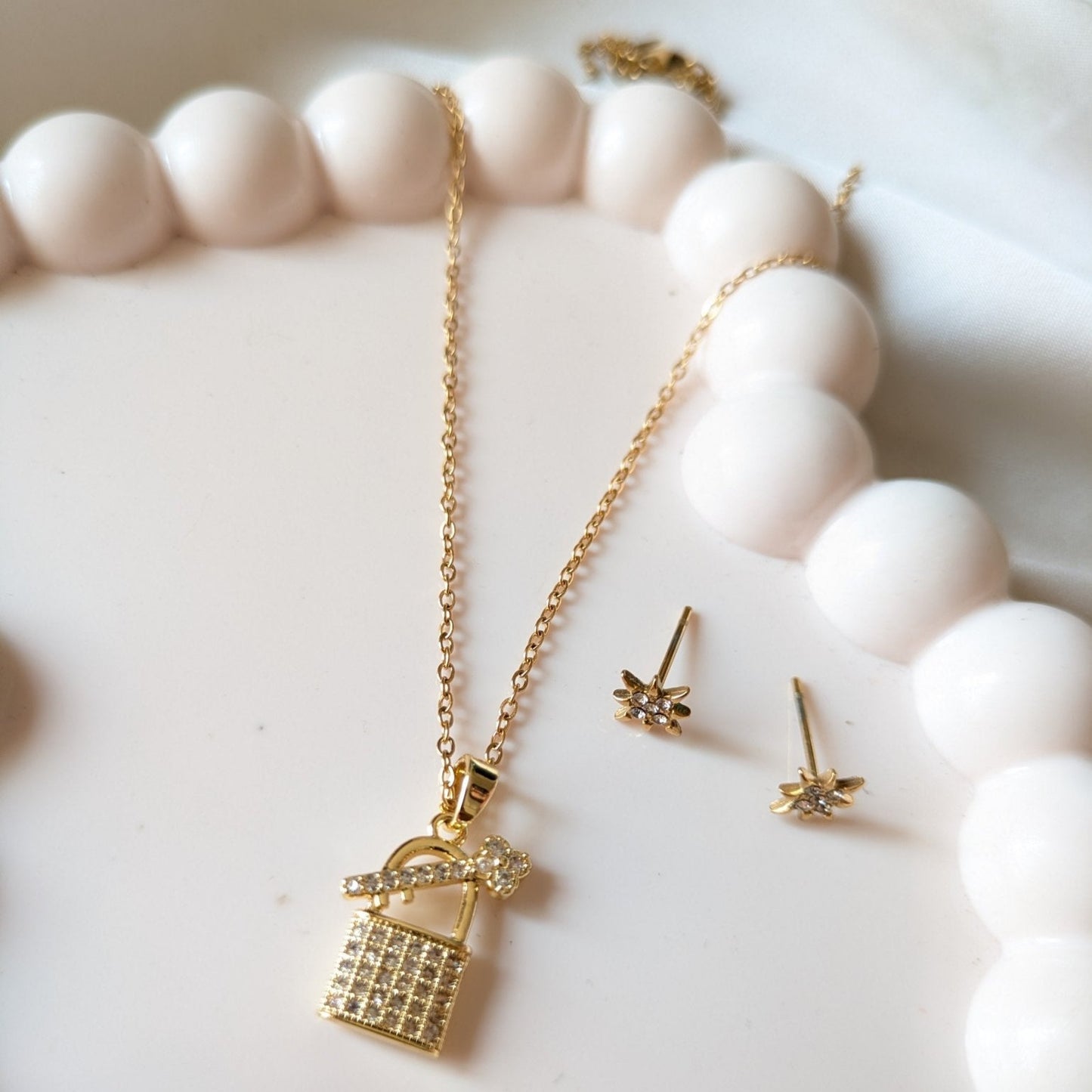 Lock & Key Necklace and Star Stud 18k plated gold set - minimae - necklace