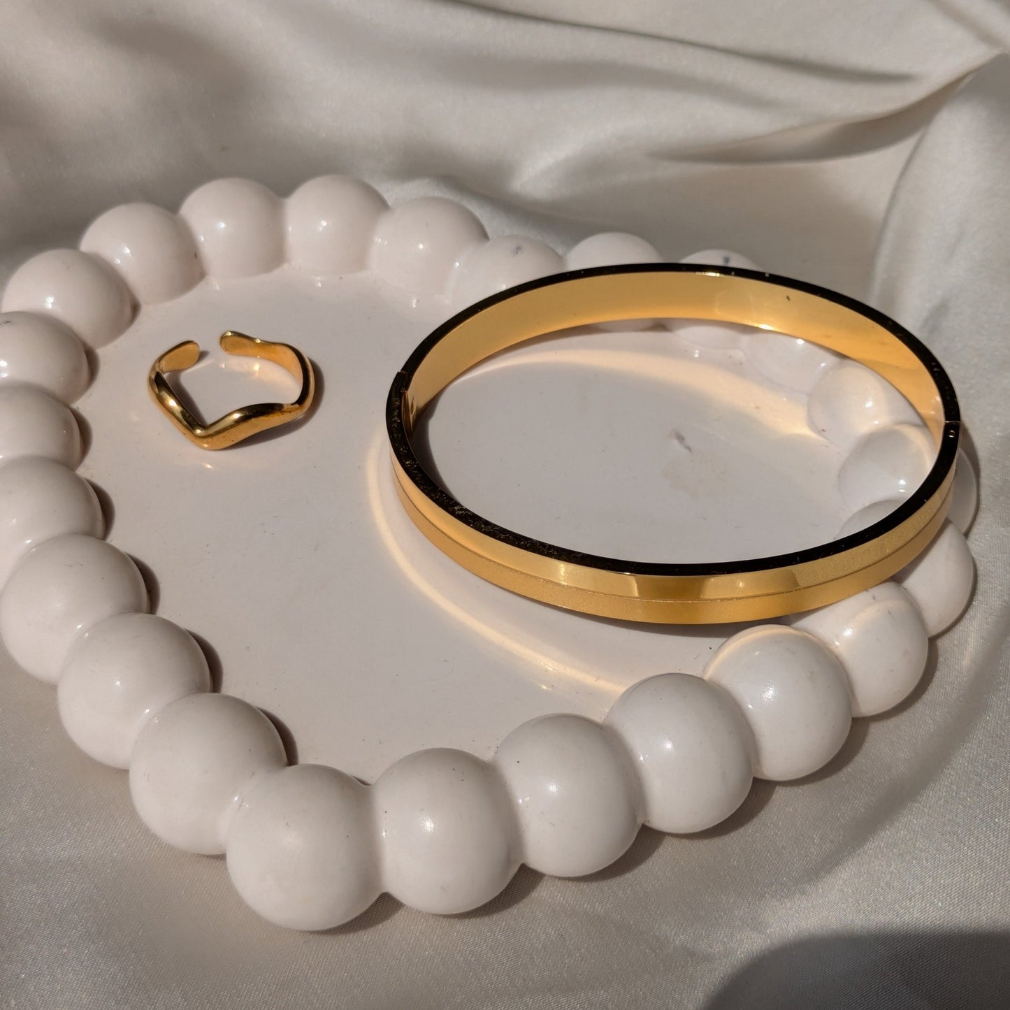 Starlace Gold Cuff Bracelet And Golden 18k Gold Plated Drift Adjustable Wave Ring set - minimae - Set