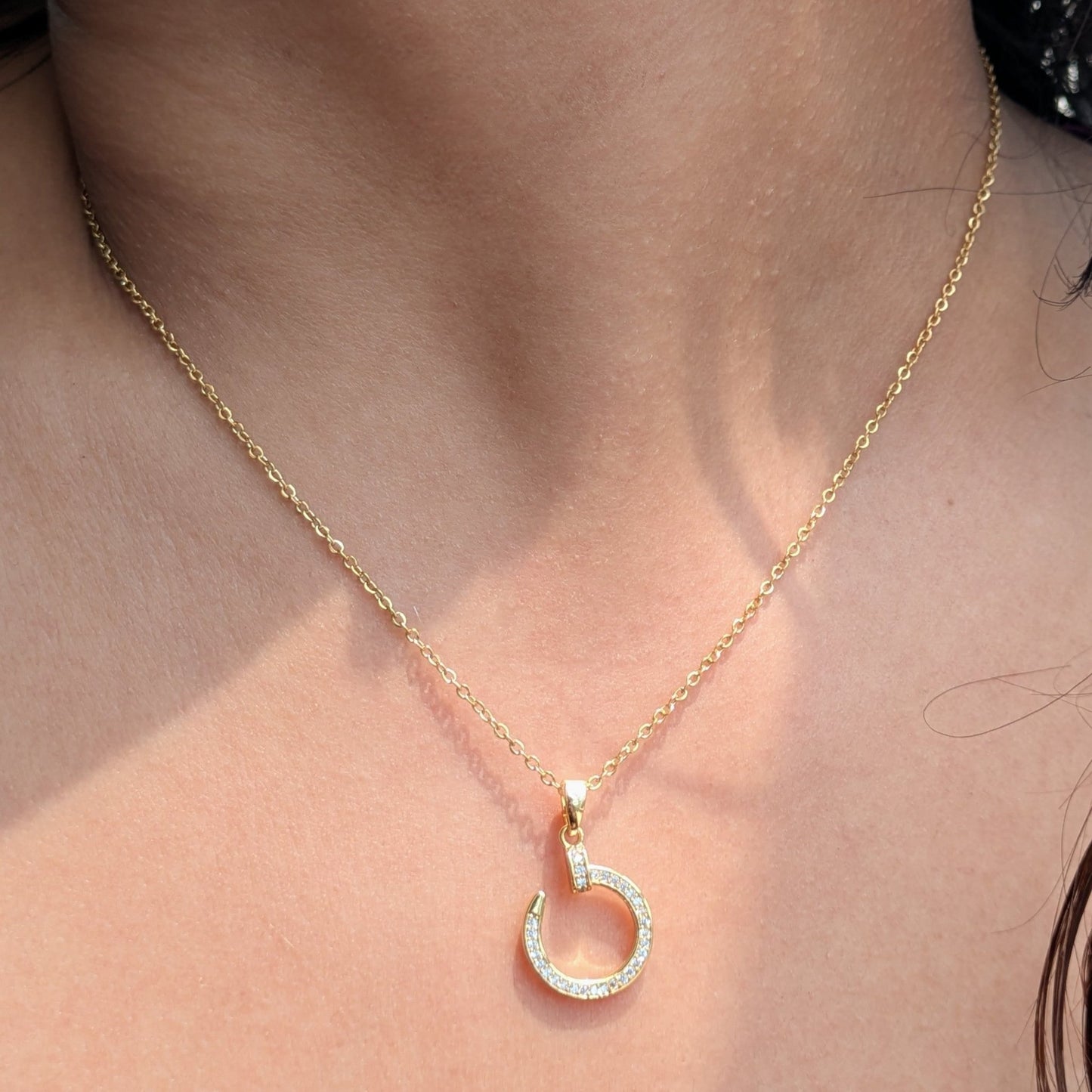 The Eclipse Curve Necklace - minimae - necklace